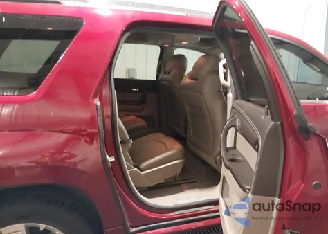 2015 GMC Acadia Denali z USA, uszkodzony, nr VIN 1GKKVTKD5FJ252832